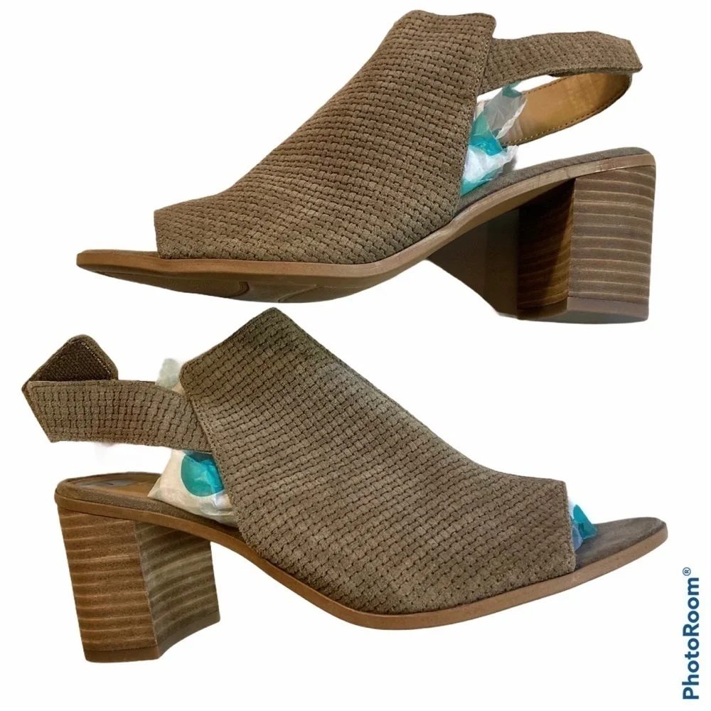NEW Franco Sarto sz 7,5 Helix olive suede peeptoe